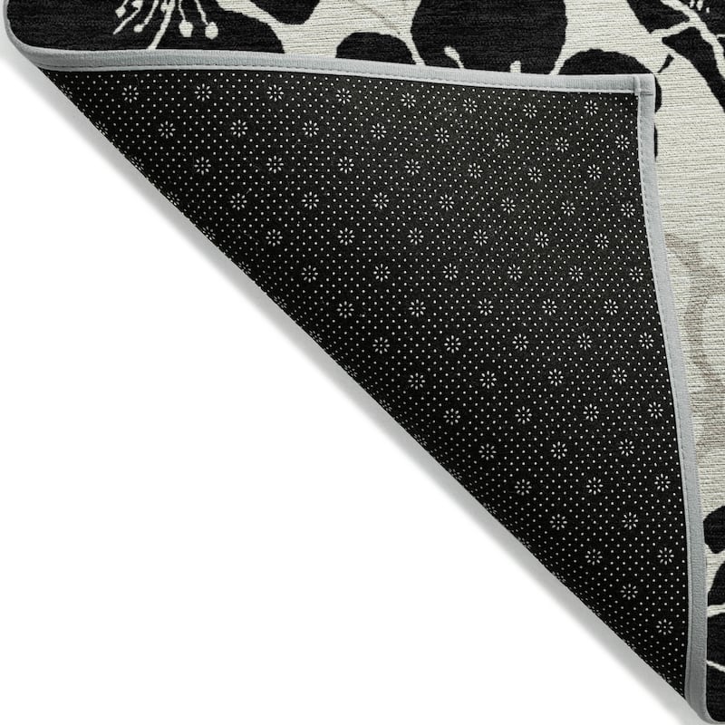 Machine Washable Indoor/ Outdoor Floral Zen Chantille Rug