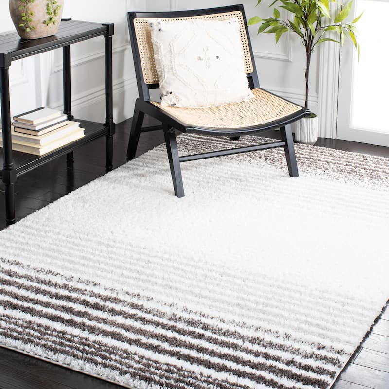 SAFAVIEH Berber Shag Idajete Stripe 1.25-inch Thick Rug