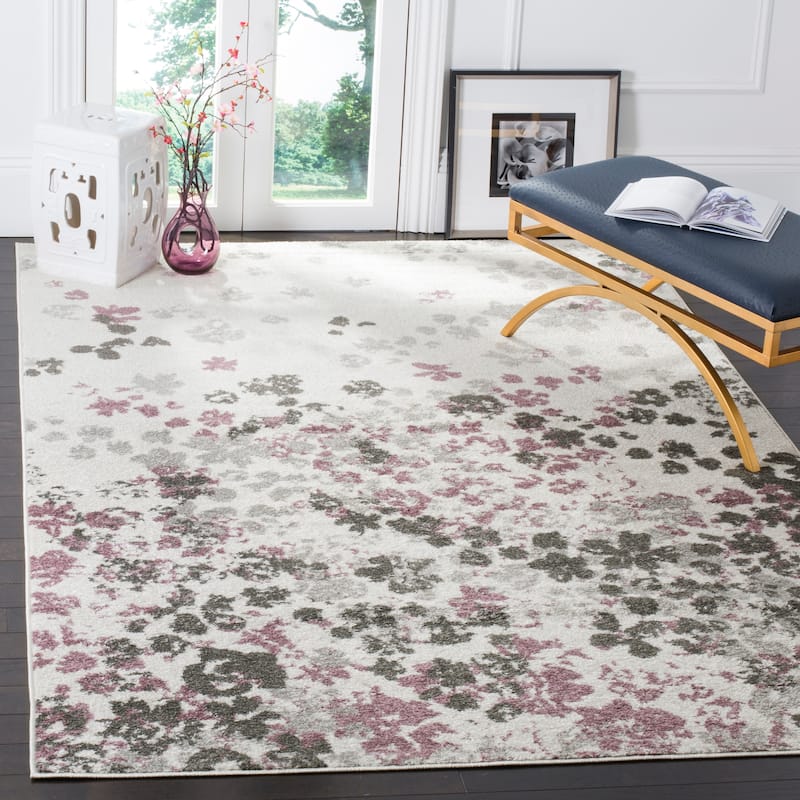 SAFAVIEH Adirondack Venelina Vintage Floral Rug - 6' x 9' - Ivory/Purple