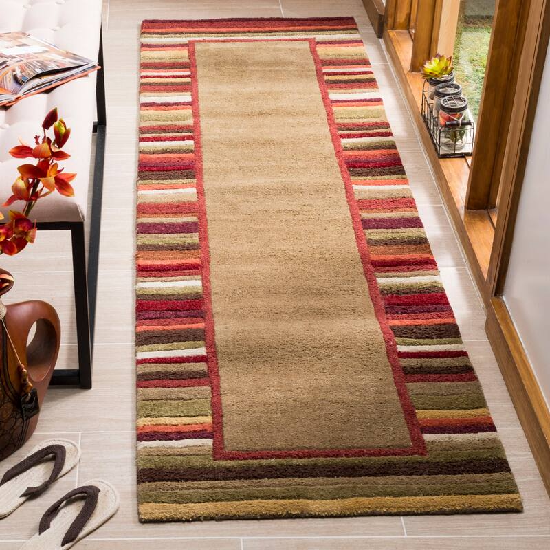 Martha Stewart by SAFAVIEH Striped Border Wool Rug