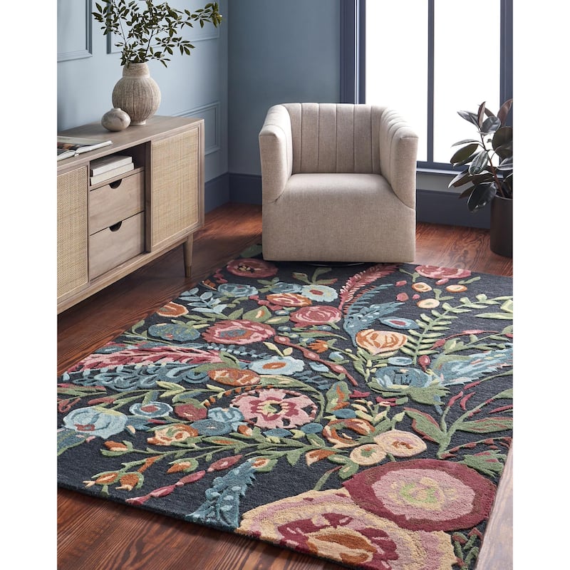 Sergio Coastal Floral and Botanical Area Rug - 8' x 10' - Multi-Color/Black