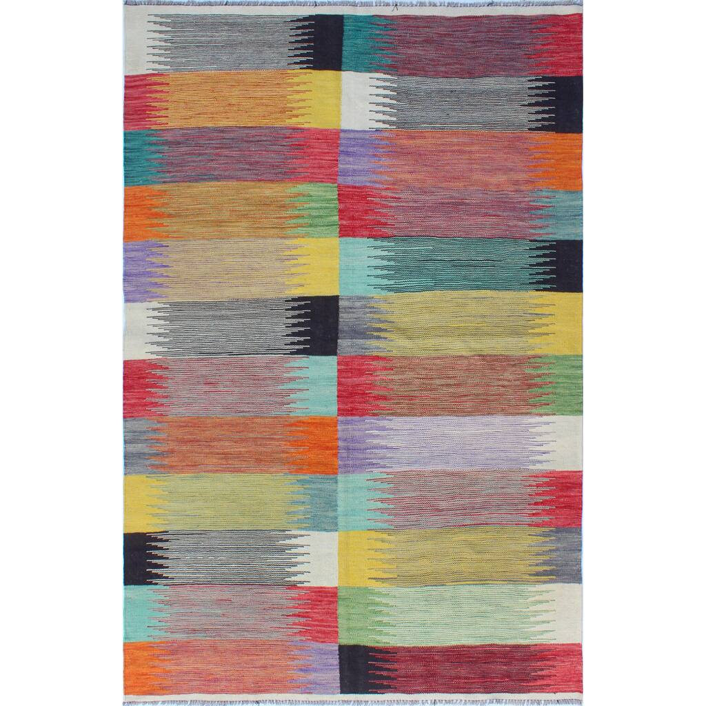 Modern Flatweave Qaljan Ivory/Black Rug - 5'7" x 8'1"