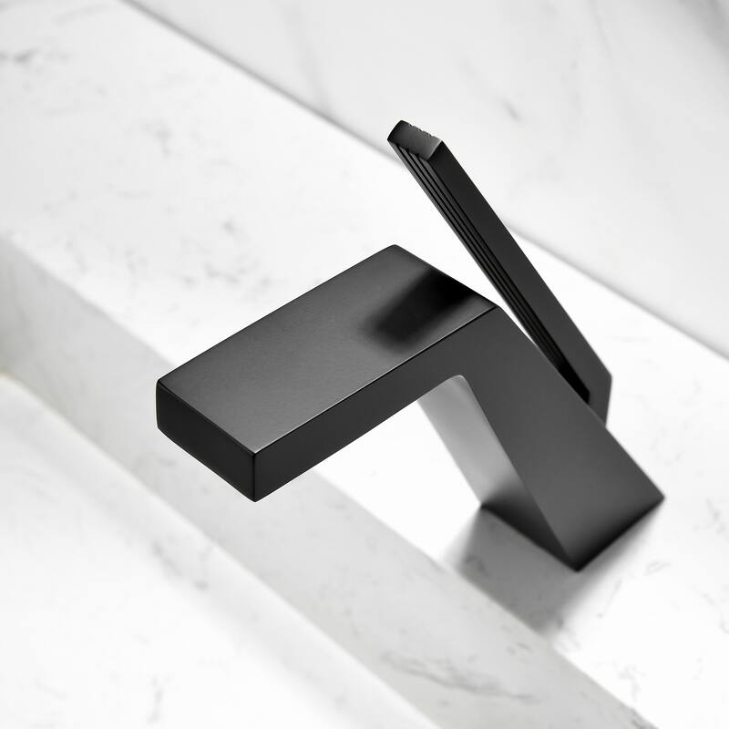 Solid Brass Single Hole Single Handle Bathroom Sink Faucet