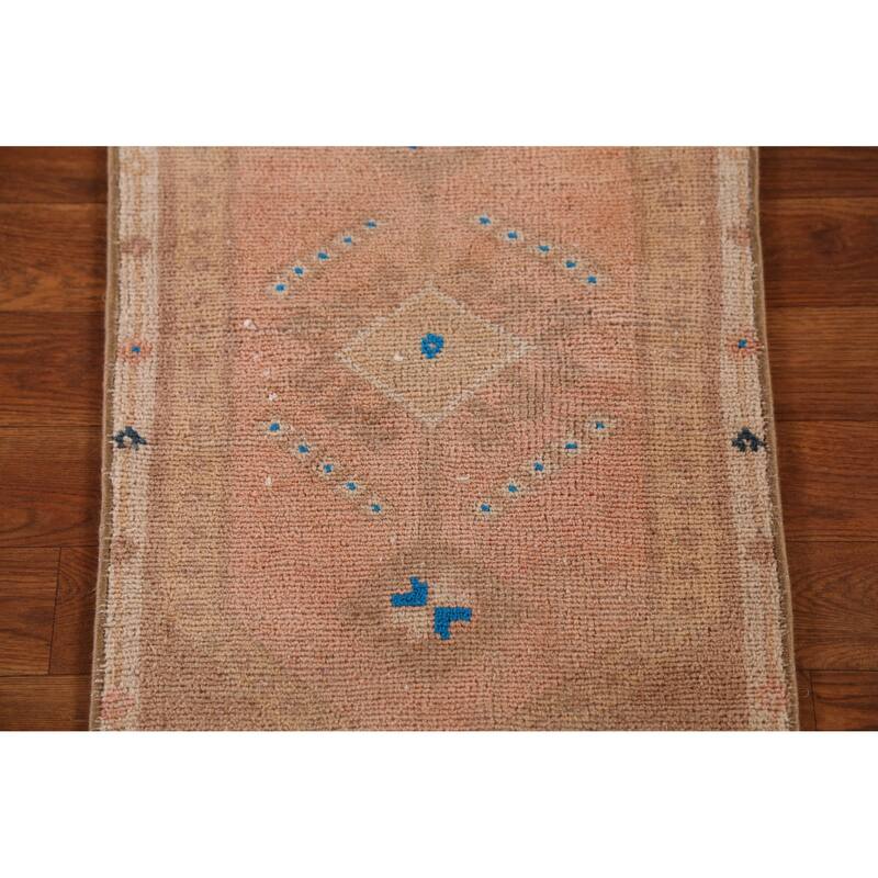 Hand Knotted Oriental 100% Wool Carpet Transitional Medallion Coral Anatolian Runner Rug - 2' 9'' X 1' 4''
