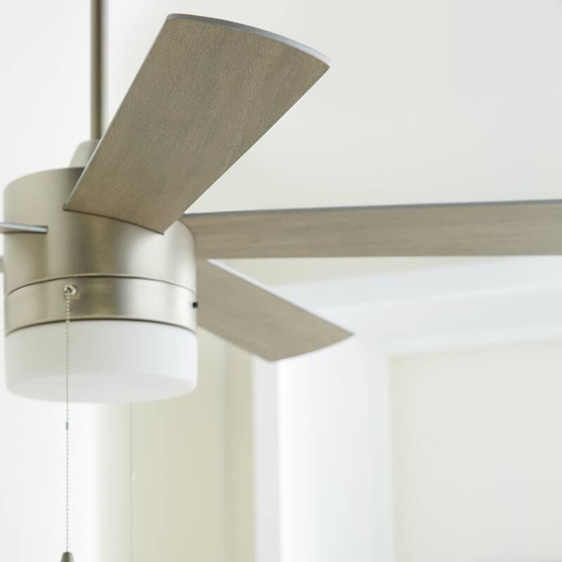 Quorum International 37525 Maxwell 52" 5 Blade Indoor Ceiling Fan