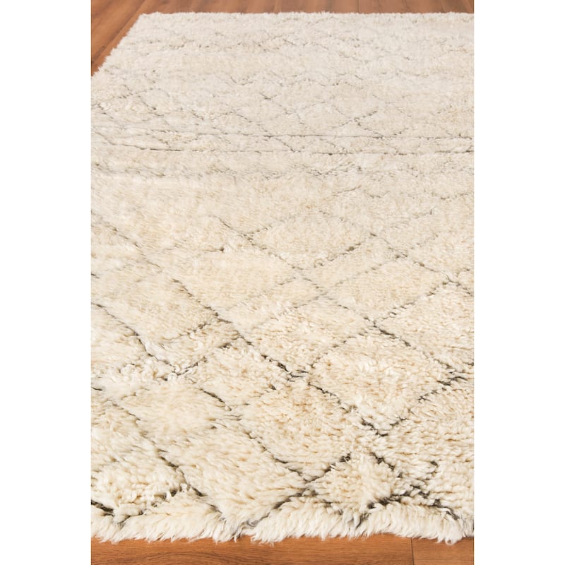 EXQUISITE RUGS Moroccan Hand-knotted New Zealand Wool Ivory/Charcoal Area Rug.