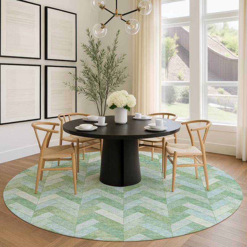 Machine Washable Indoor/ Outdoor Modern Chevron Chantille Rug
