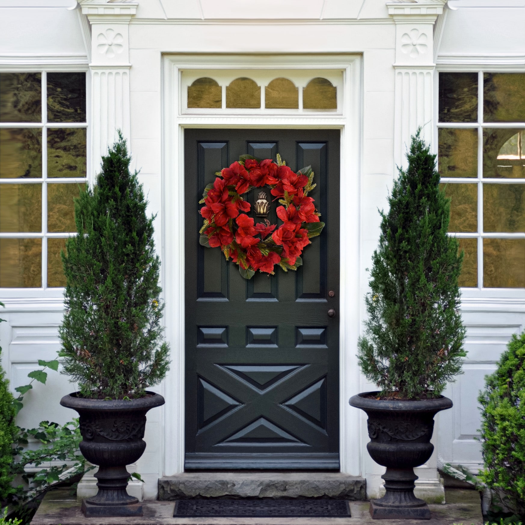 SAFAVIEH Debera Faux 24 Inch Amaryllis & Magnolia Leaf Wreath - Red/Green - 24" W x 24" D x 7" H - 24Wx24Dx7H