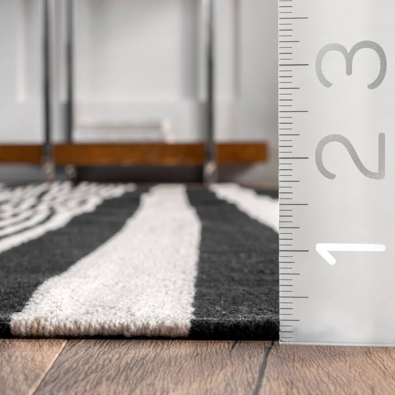 Nuloom Jess Hand Loomed Cotton Flatweave Striped Area Rug