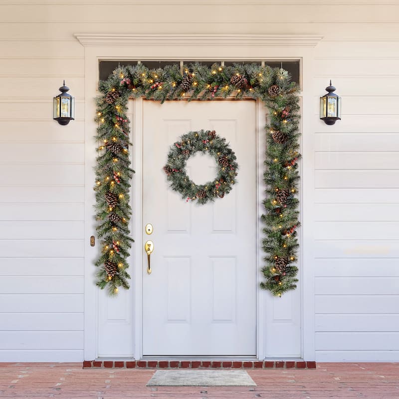 Glitzhome 24"D Pre-Lit Christmas Wreath with LED Light and Timer