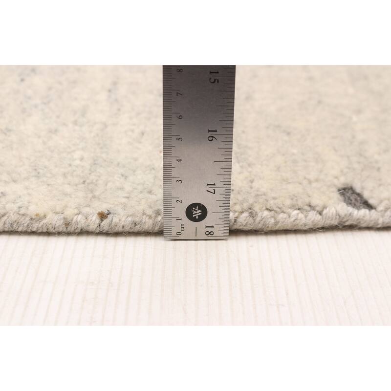 ECARPETGALLERY Hand-knotted Tangier Light Grey Wool Rug - 5'0 x 7'11