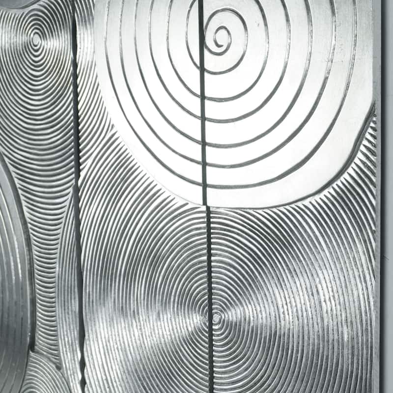 HUJI Abstract Silver Pine Wood Plaque Wall Decor