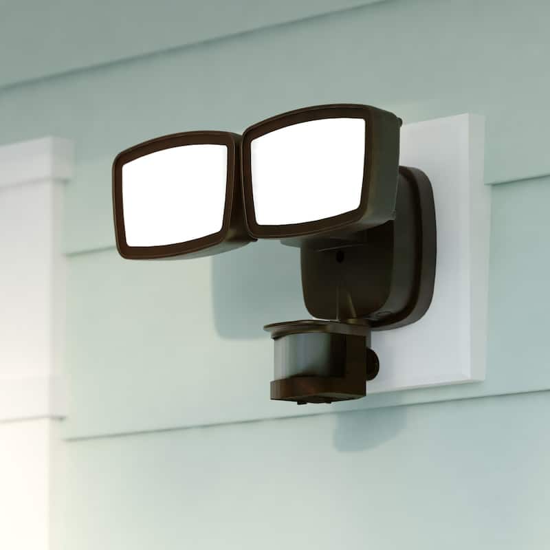 Integrated LED Motion Sensor Dusk to Dawn Outdoor Security Flood Light - 180 Range - 70 Ft