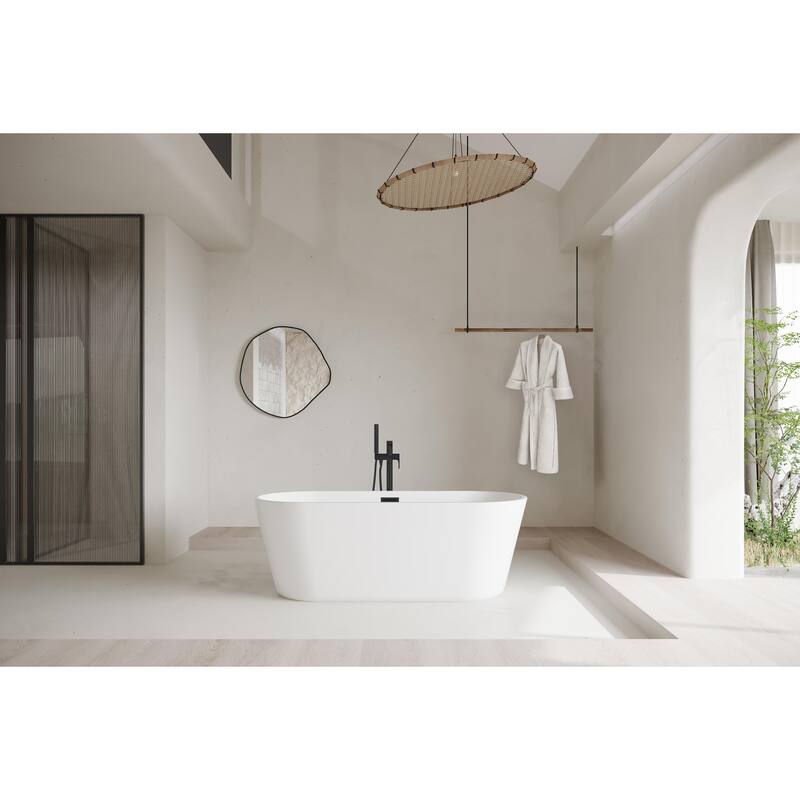 Odell Soaking Bathtub in Glossy White
