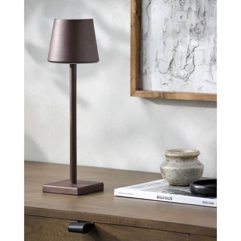 Livabliss Furnas Traditional Accent Table Lamp - Brown
