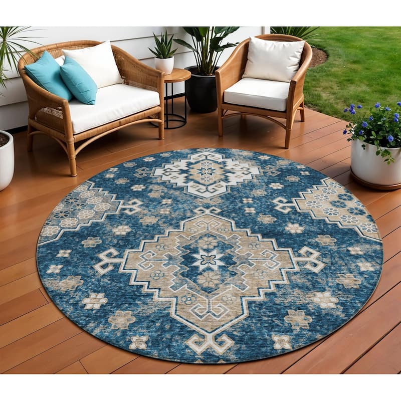 HomeRoots Medallion Traditional Rectangle Outdoor Rug - 8' Round