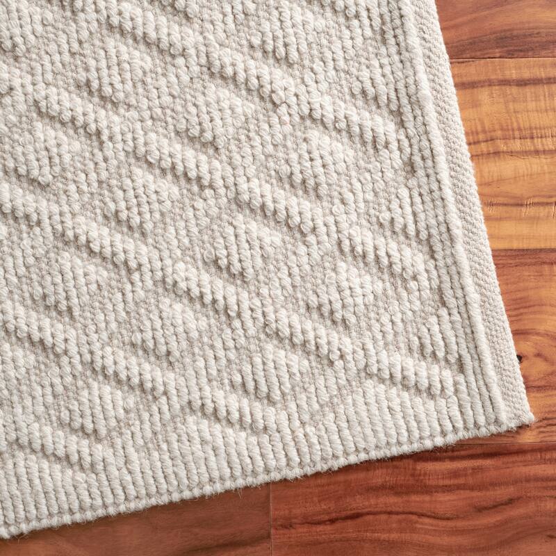 Martha Stewart Handmade Shpresa Contemporary Wool Rug