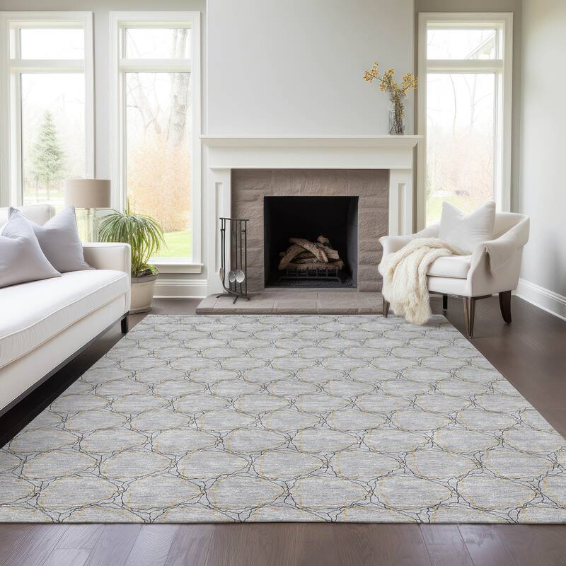 Machine Washable Indoor/ Outdoor Abstract Trellis Chantille Rug
