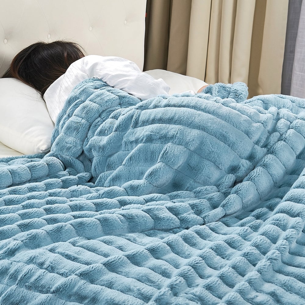 Oversized SuperMink Blanket with Sherpa Backing, 118" x 95"
