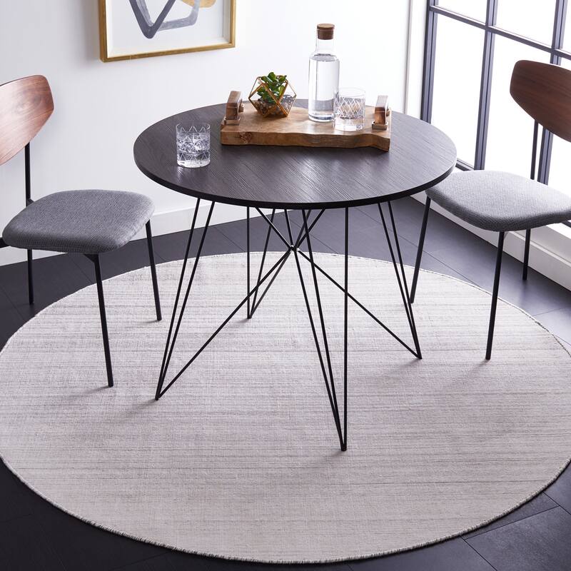 SAFAVIEH Kilim Suzan Rug - 6' Round - Silver