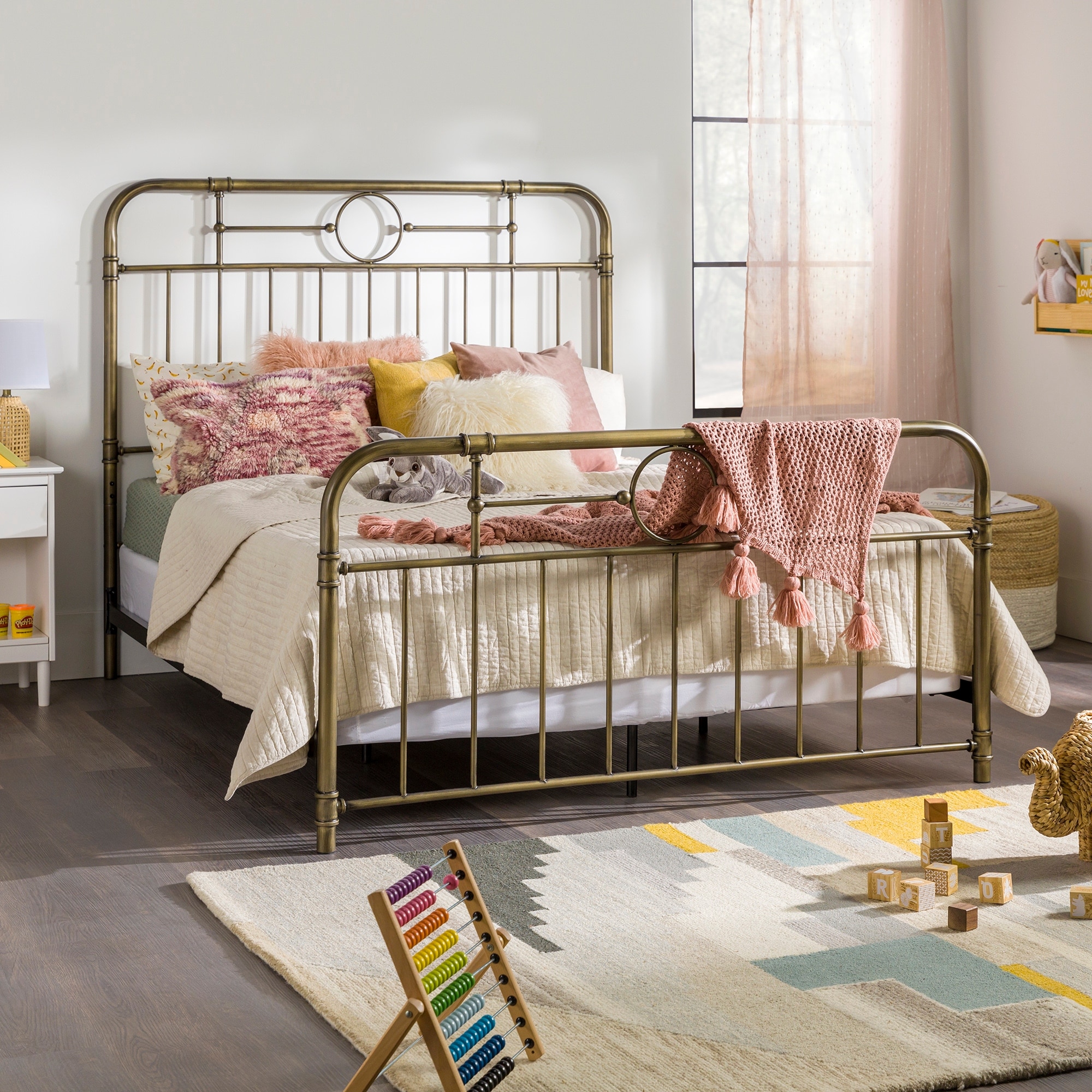 Middlebrook designs metal outlet bed