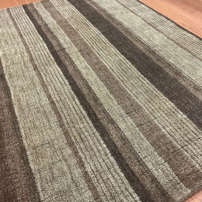 HERAT ORIENTAL 4' x 6' Handmade Vertical Stripe Tibetan Wool Rug - 4' x 6'