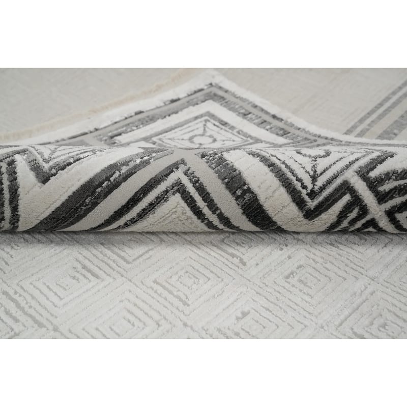 Machine Made Oriental Polyester Carpet Modern Geometric Beige & Ivories Modern Area Rug - 7' 9'' X 5' 2''