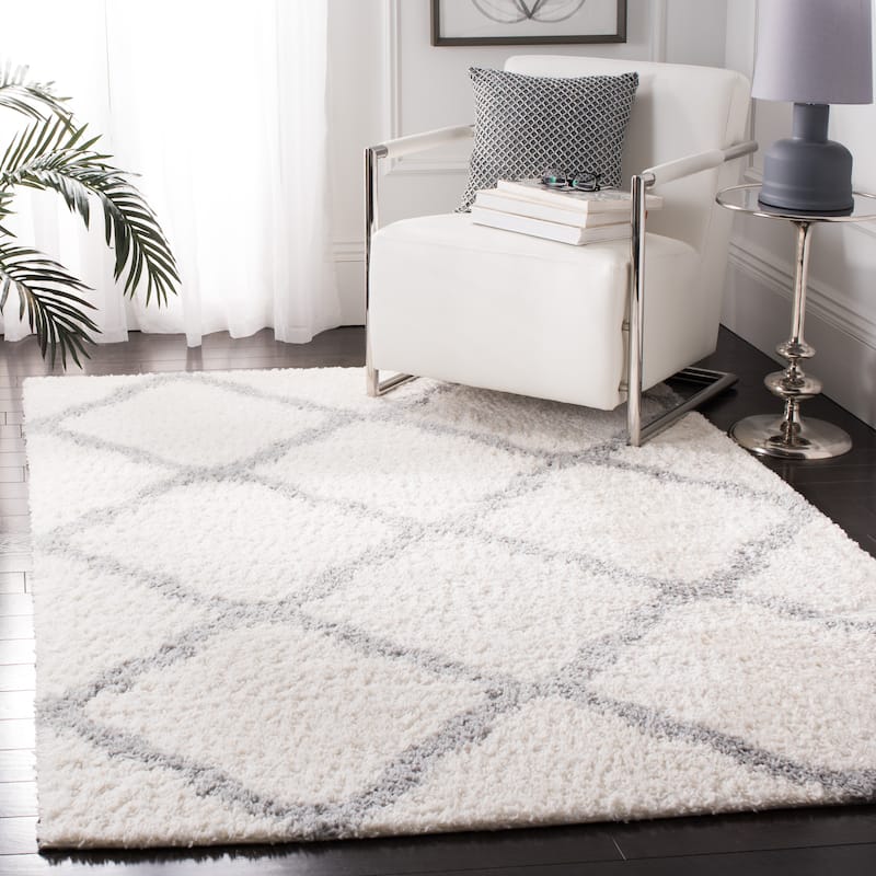 SAFAVIEH Parma Shag Salina Trellis 1.2-inch Thick Rug - 3' x 5' - Cream/Grey