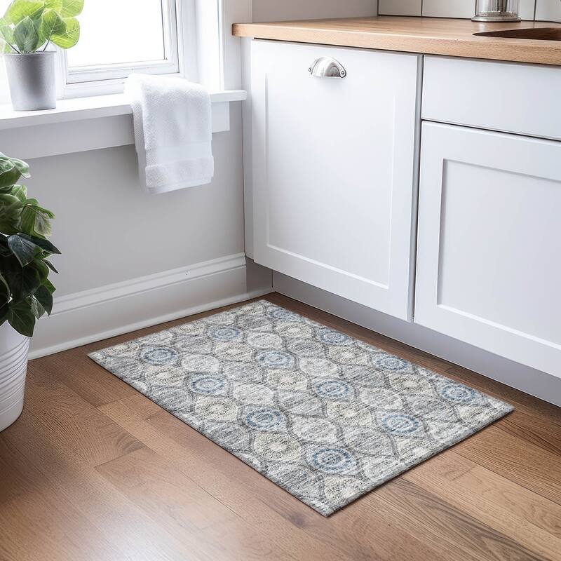 Machine Washable Indoor/ Outdoor Boho Mosaic Chantille Rug