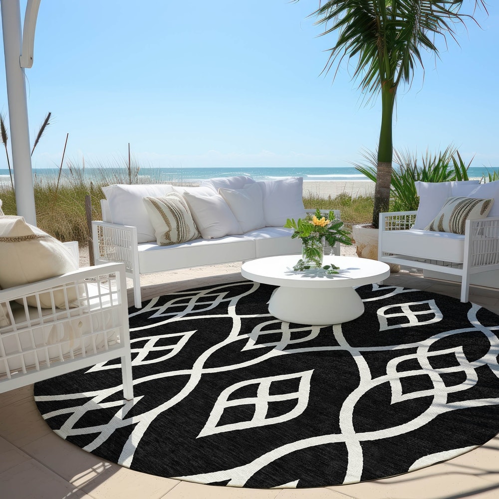Machine Washable Indoor/ Outdoor Chantille Modern Trellis Rug