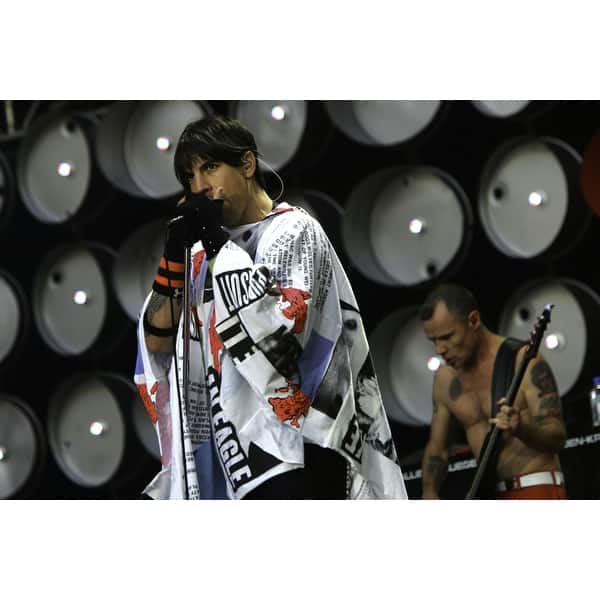 Anthony Kiedis Of The Red Hot Chili Peppers Performing At Live Earth At The Wembley Stadium In London Photo Print Overstock 25375184 Use custom templates to tell the right story for your business. overstock com