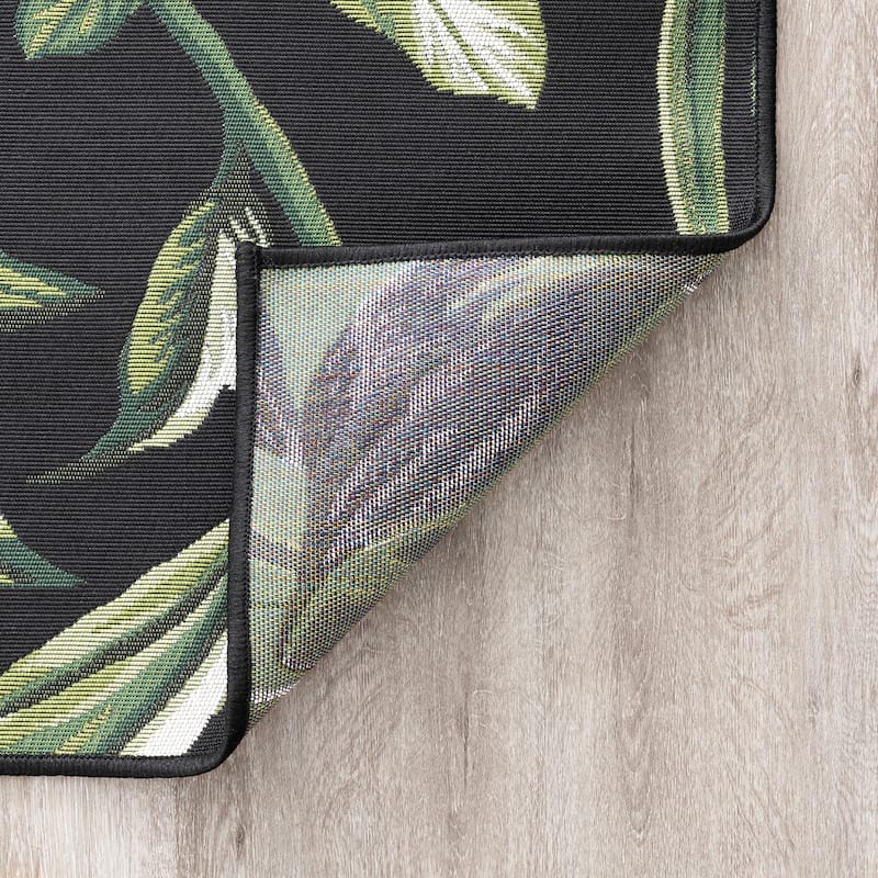 Sizzling Nautical & Coastal Floral & Botanical Indoor/Outdoor Area Rug