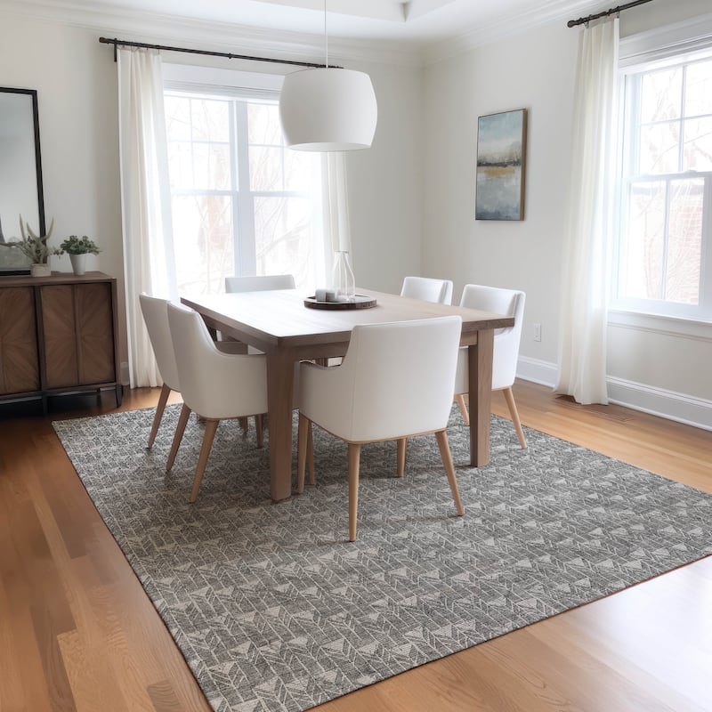 Machine Washable Indoor/ Outdoor Arrows Chantille Rug - Gray - 3' x 5'
