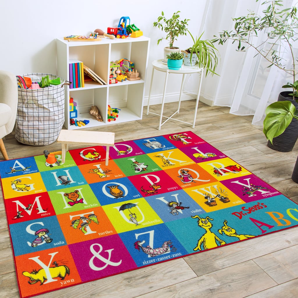 Licensed Dr Seuss ABC Character Youth Digital Print Area Rug - 4' 6" x 6' 6"