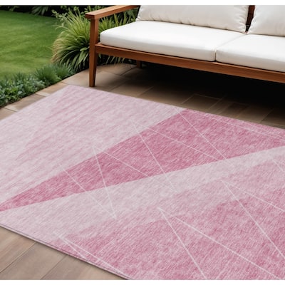 HomeRoots Geometric Transitional Rectangle Outdoor Rug