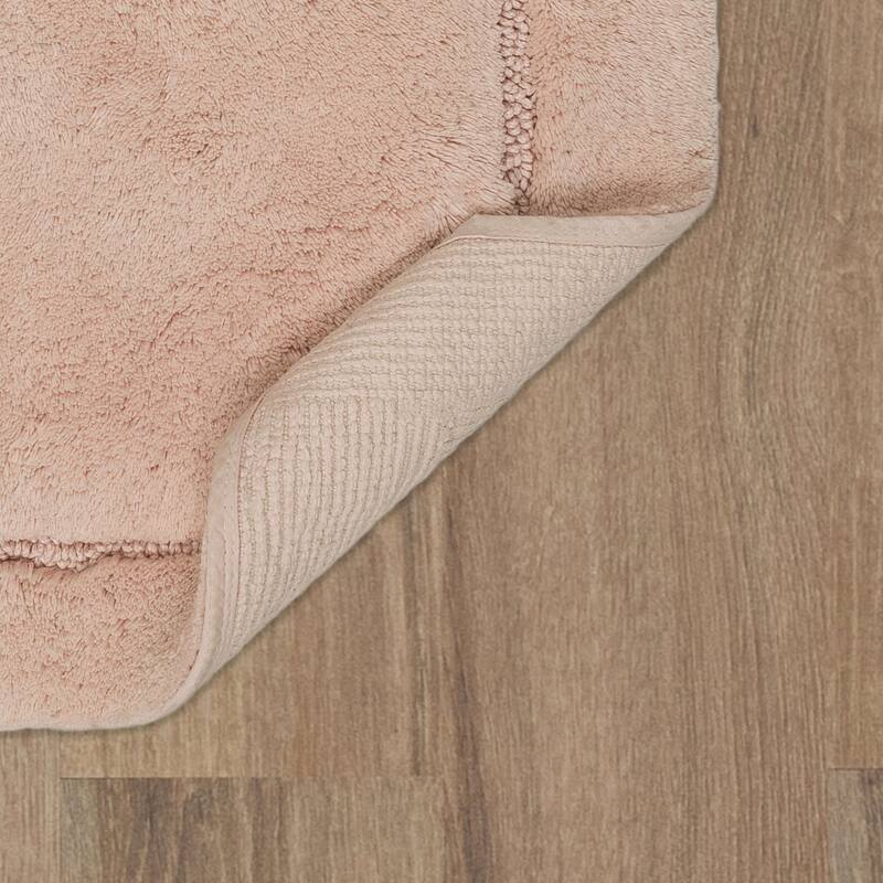 Mohawk Home Regency Bath Rug