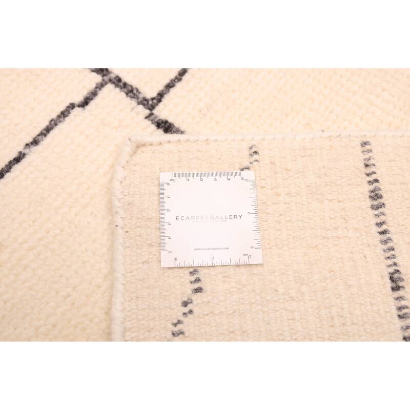 ECARPETGALLERY Hand-knotted Tangier Cream Wool Rug - 5'5 x 7'7