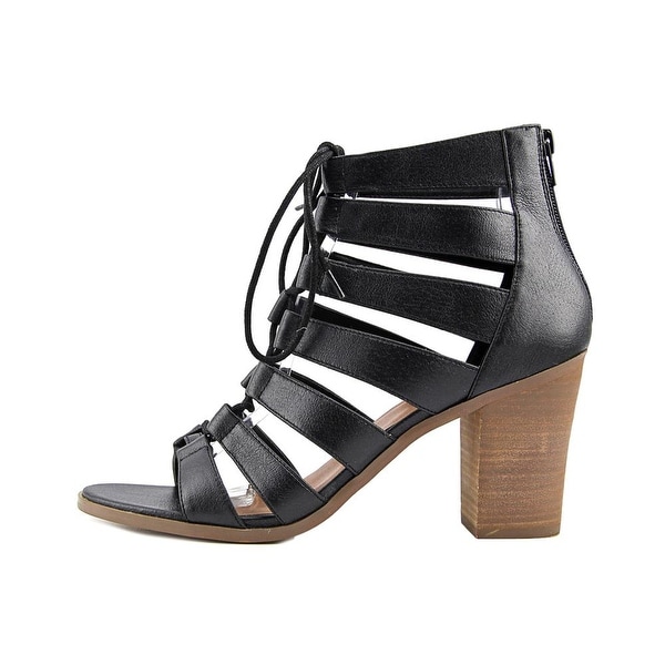 crown vintage heels