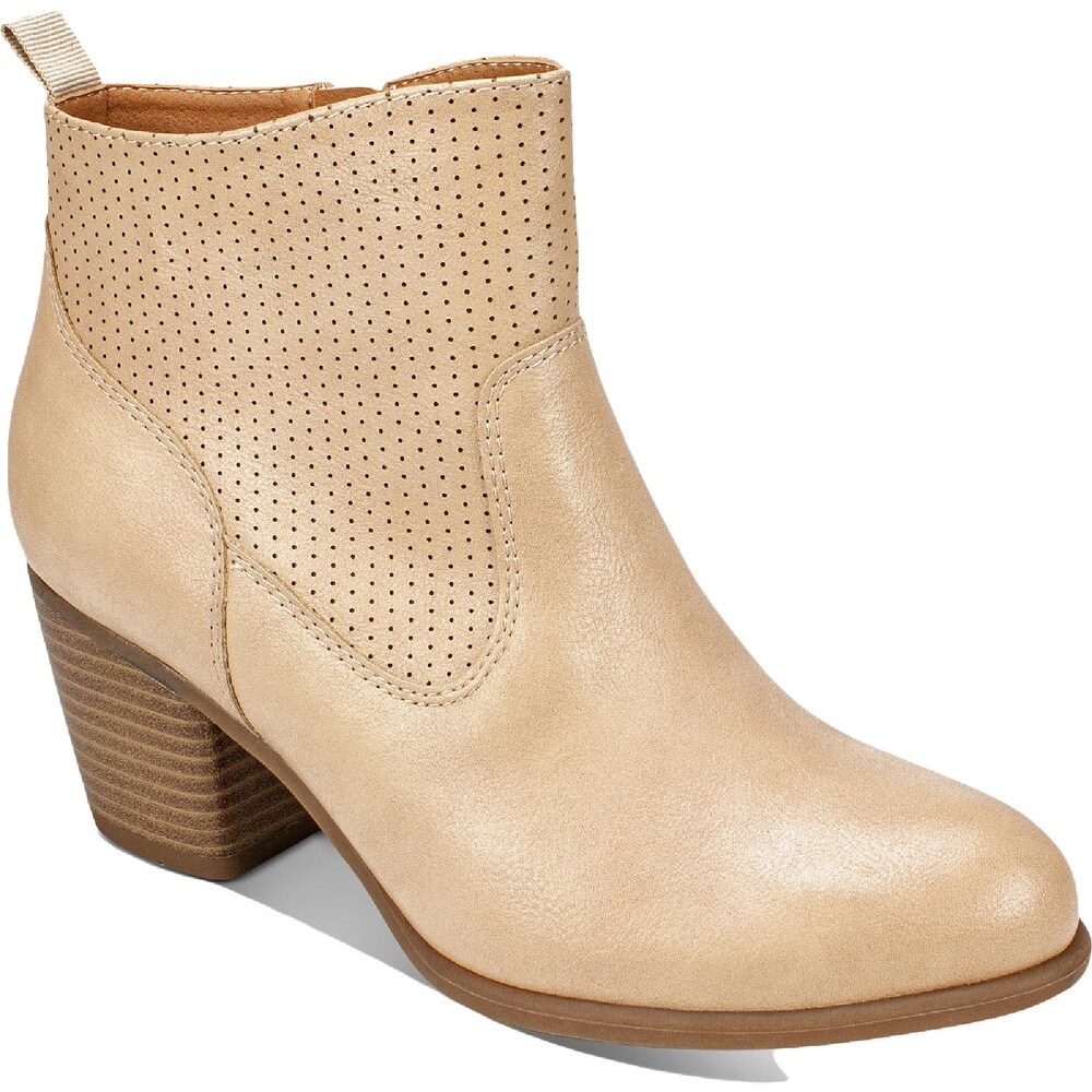 white mountain suede boots