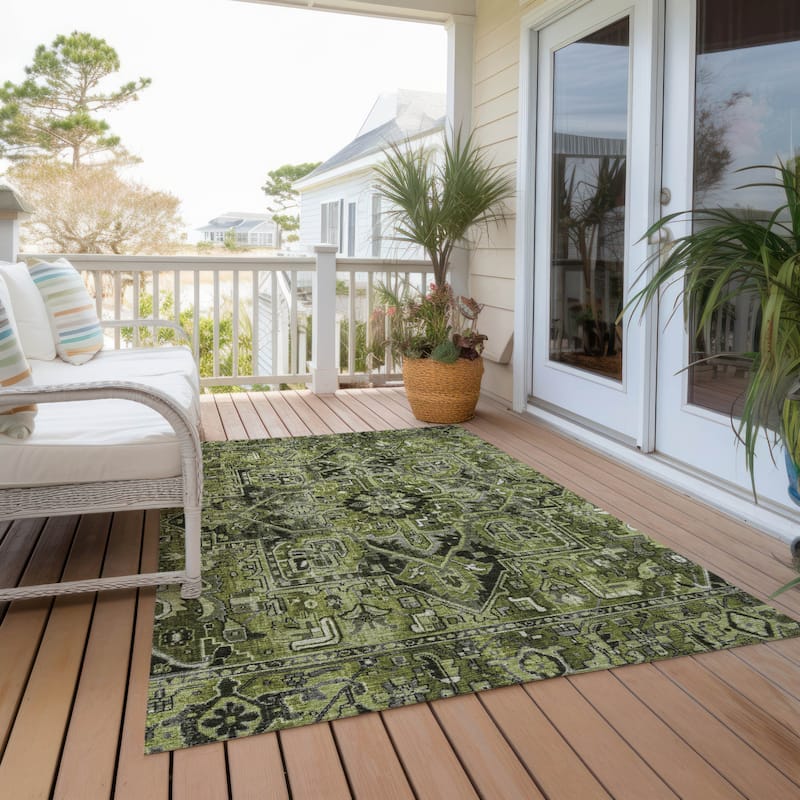 Maso Oriental Weather Resistant Timeless Grace Outdoor Rug