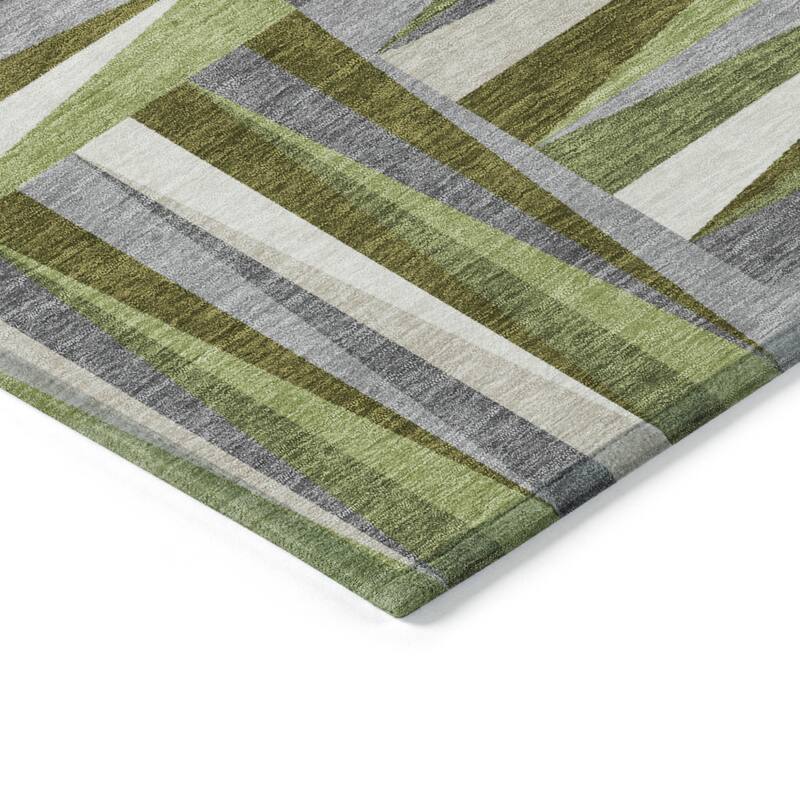 HomeRoots Geometric Transitional Rectangle Outdoor Rug