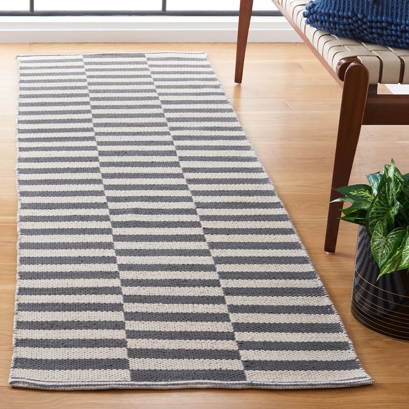 SAFAVIEH Handmade Flatweave Montauk Helena Casual Cotton Rug - 2'3" x 7' Runner - Ivory/Grey