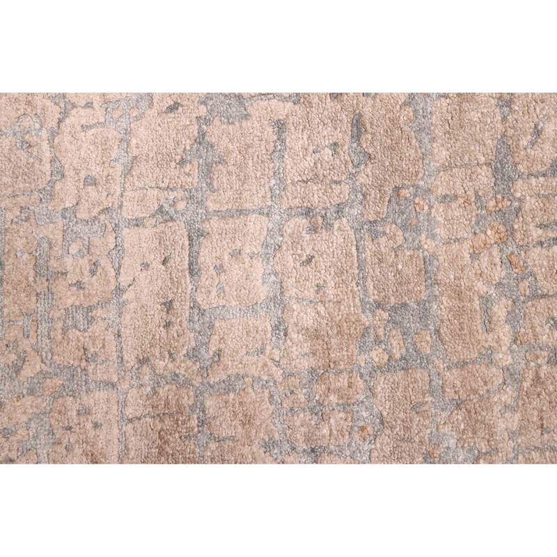 ECARPETGALLERY Hand-knotted Legacy Beige Silk Rug - 5'4 x 7'8