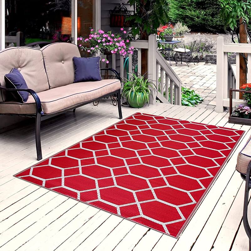 Miami Lightweight Reversible Recycled Plastic Outdoor Floor Mat/Rug - 6'x9' - Red&White
