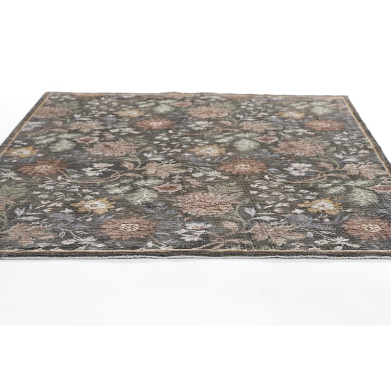 Momeni Wisteria Polyester Traditional Area Rug