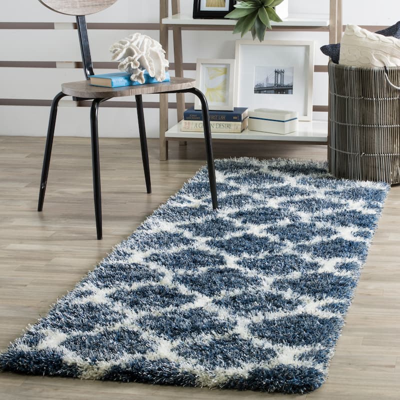 SAFAVIEH Montreal Shag Rosalyn 2-inch Thick Rug - 2'3" x 7' Runner - Blue/Ivory