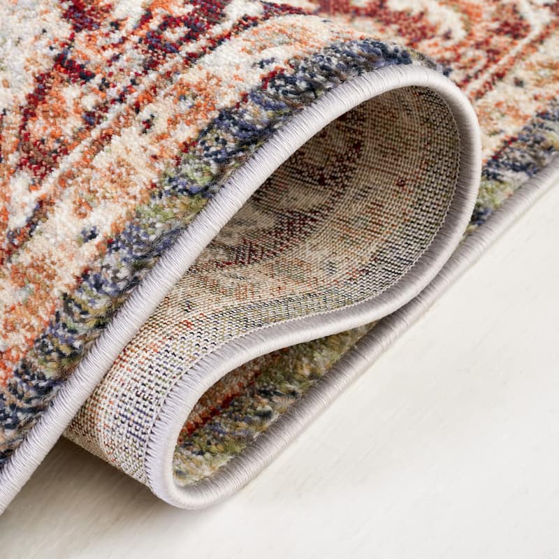 SAFAVIEH Vintage Persian Olivia Rug
