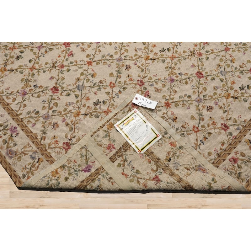 7'8''x10 Hand Woven Wool Ivory Aubusson Needlepoint Classic Floral Rug - 7' 8'' x 10'