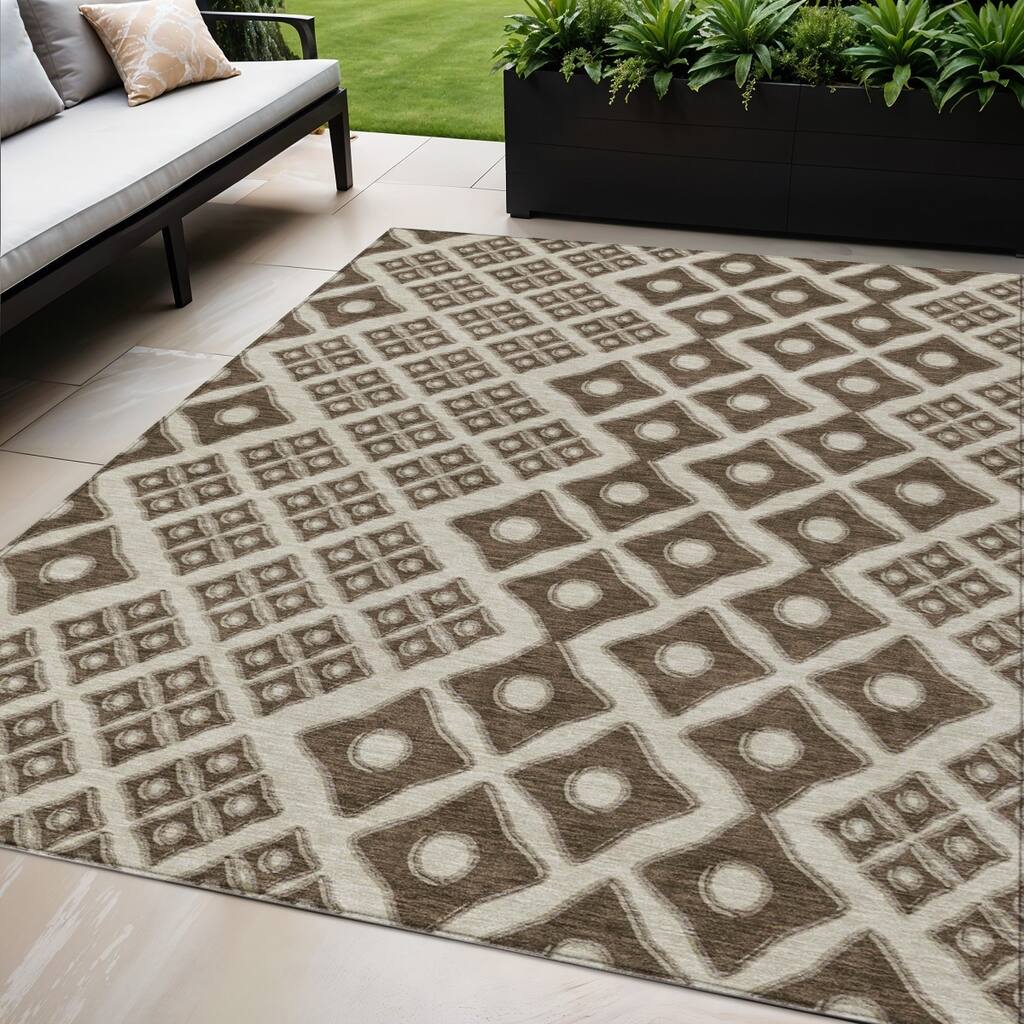 Brown And Beige Geometric Washable Indoor Outdoor Area Rug - 5' X 8'