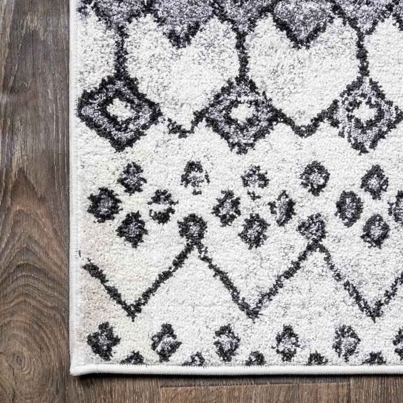 JONATHAN Y Iften Moroccan Geometric Distressed Area Rug